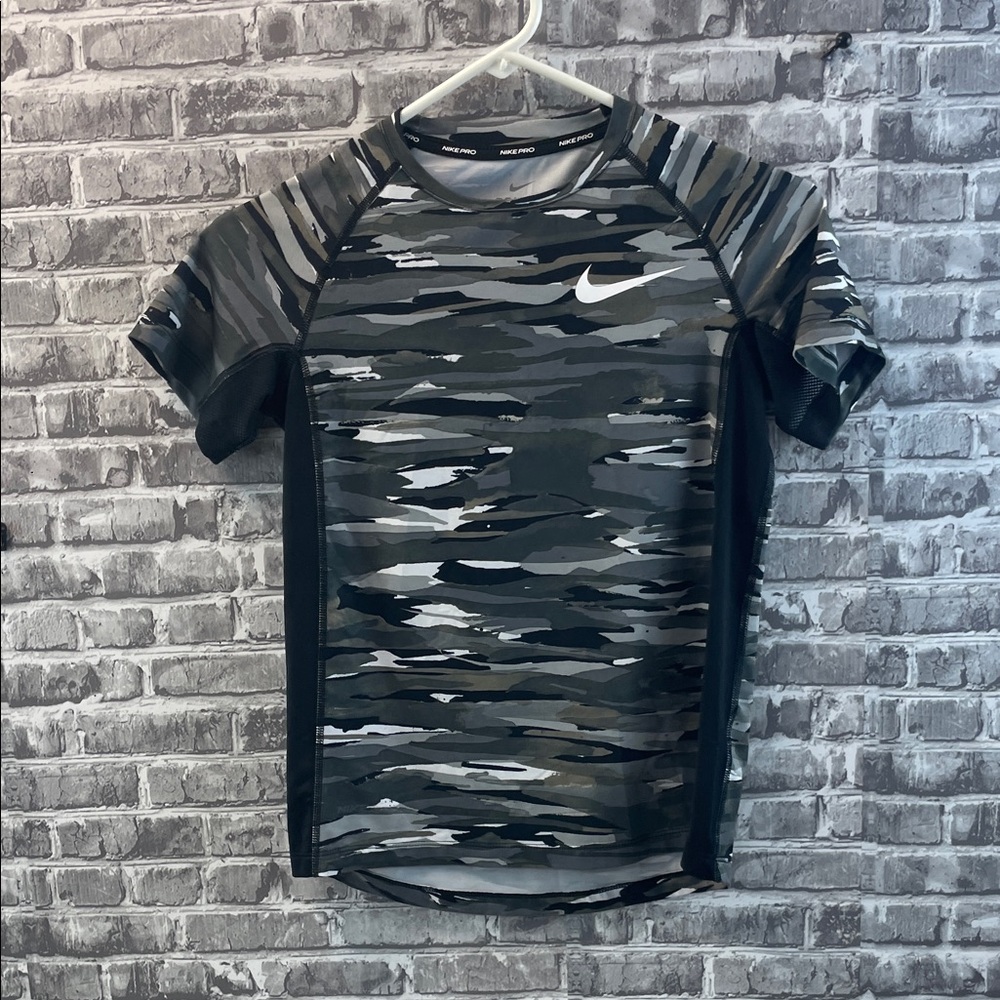 Nike Black and Gray‎ Camouflage T-Shirt